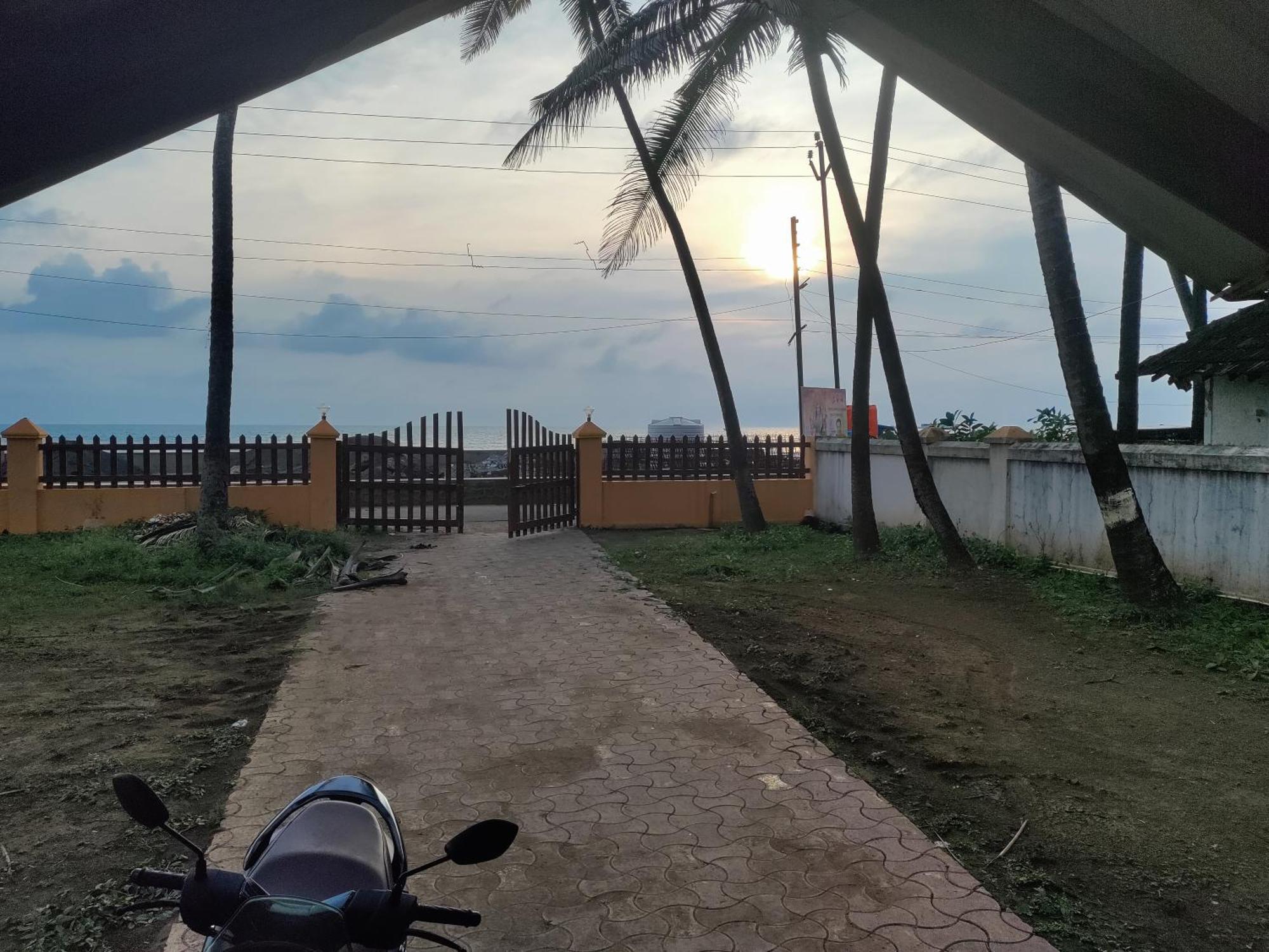 Hotel Seafront Murūd Buitenkant foto